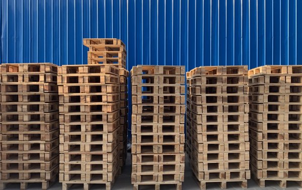 东西湖木托盘摆放技巧